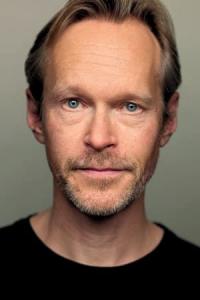 Steven Mackintosh as Winston in Lock, Stock and Two Smoking Barrels (08/1998)