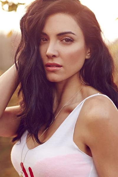 Larissa Emanuele profile image