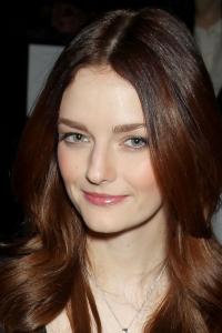 Lydia Hearst as Liz in Slayers (10/2022)