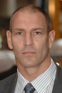 Dave Legeno as John in Snatch (09/2000)