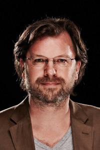 Tim Burke as Visual Effects Supervisor in Harry Potter and the Prisoner of Azkaban (05/2004)