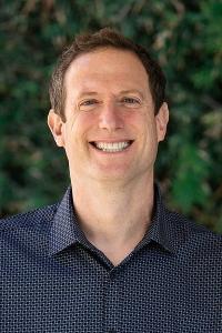 Craig Alpert as Editor in Dolittle (01/2020)