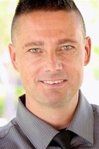 Heiko Effenberger as Tourist (uncredited) in Jason Bourne (07/2016)