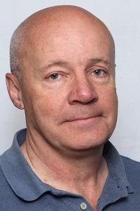 Michael Haydon as City Worker (uncredited) in Jason Bourne (07/2016)