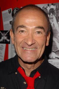 Barry Dennen as Praying Man in Titanic (11/1997)