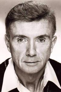 Frank Birney as Expert in Jennifer Eight (11/1992)