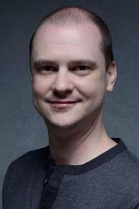 Mike Flanagan as Executive Producer in Midnight Mass (09/2021)