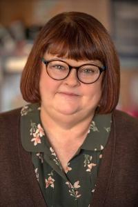 Bonnie Hellman as Donna in 80 for Brady (02/2023)
