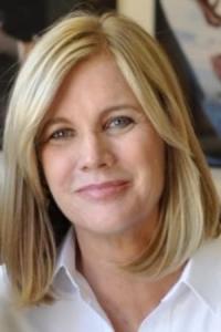Laurie MacDonald as Executive Producer in Amistad (12/1997)