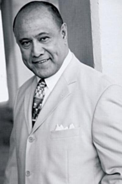 Robert Apisa profile image