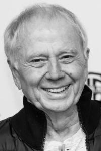 Wolfgang Petersen as Director in Air Force One (07/1997)