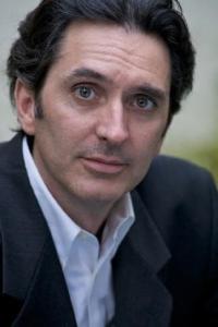 Antoine Blanquefort as Ballroom Reporter in The Pink Panther (02/2006)