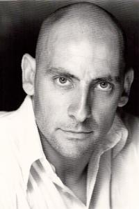 Matthew Stirling as Stunts in Dolittle (01/2020)