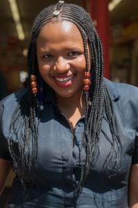 Hlengiwe Madlala as Sangoma in District 9 (08/2009)