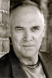 Stuart Wilson as Dr. Robin Hatcher in Hot Fuzz (02/2007)