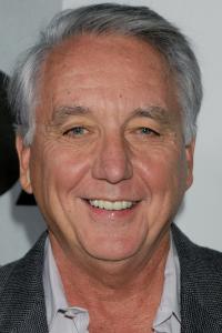 Bob Gunton as Ethan Kanin in Season 8 (01/2010)
