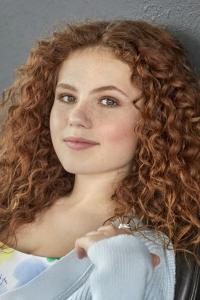 Darby Camp as Kate Pierce in The Christmas Chronicles (11/2018)