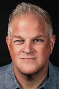 Abraham Benrubi as Lonnie Redshirt (voice) in Strange World (11/2022)