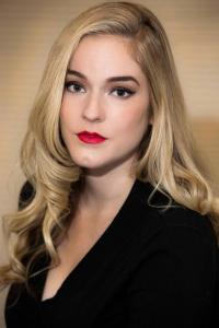 Victoria Hogan as Woman (uncredited) in Jojo Rabbit (10/2019)