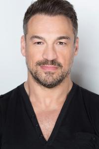 Aleks Paunovic as Robert Kraigen in Freaks (09/2019)