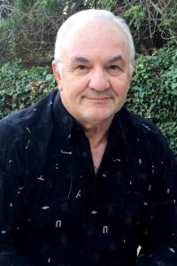 J.P. Romano as Mailman in Christmas with the Kranks (11/2004)