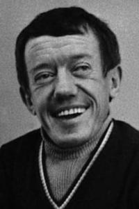 Kenny Baker as R2-D2 / Paploo in Return of the Jedi (05/1983)