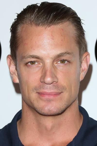 Joel Kinnaman profile image