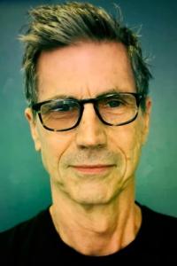 Bill Pope as Director of Photography in The Matrix (03/1999)