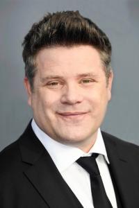 Sean Astin as Bob Newby in Stranger Things 2 (10/2017)