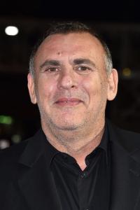 Graham King as Executive Producer in Ali (12/2001)
