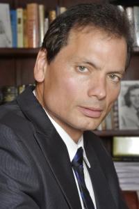 Rico Simonini as Colonel in A Good Day to Die Hard (02/2013)