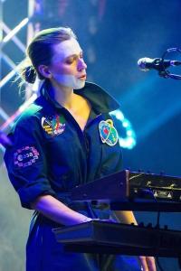 Charlotte Hatherley as Musician in Gunpowder Milkshake (07/2021)