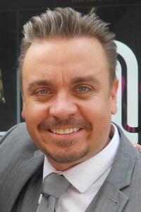 Lee Boardman as Timon in Specials (08/2005)