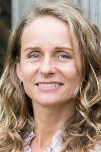 Susie Figgis as Casting in Harry Potter and the Philosopher's Stone (11/2001)