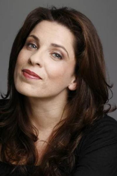 April Stewart profile image
