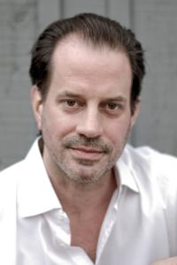 Danny Mastrogiorgio as Jerry in Enchanted (11/2007)