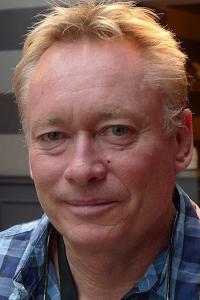Simon Duggan as Director of Photography in Live Free or Die Hard (06/2007)