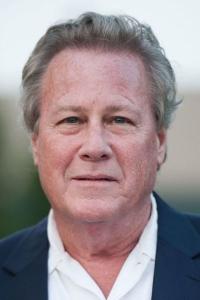 John Heard as Peter McCallister in Home Alone 2: Lost in New York (11/1992)