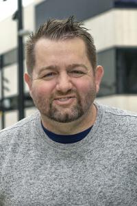 Matt Akey as Visual Effects Producer in The Menu (11/2022)
