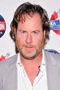 Chris Henchy as Producer in Season 1 (02/2009)