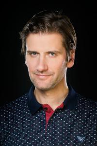 Andres Oja as Audience Member (uncredited) in Tenet (08/2020)