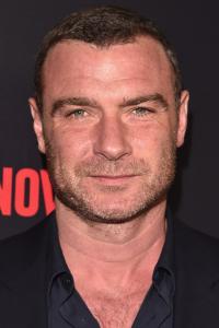 Liev Schreiber as Cotton Weary in Scream 3 (02/2000)