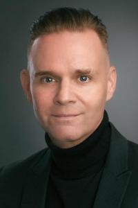 Cliff Dorfman as Story in Warrior (09/2011)