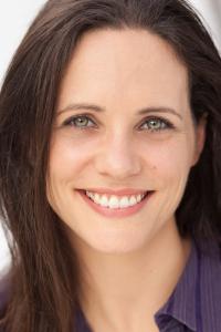 Melanie Munt as Senior Female Detective (uncredited) in The Stranger (10/2022)
