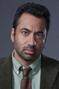 Kal Penn as Seth Wright in Season 2 (09/2017)