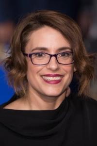 Anna Boden as Editor in Mississippi Grind (07/2015)