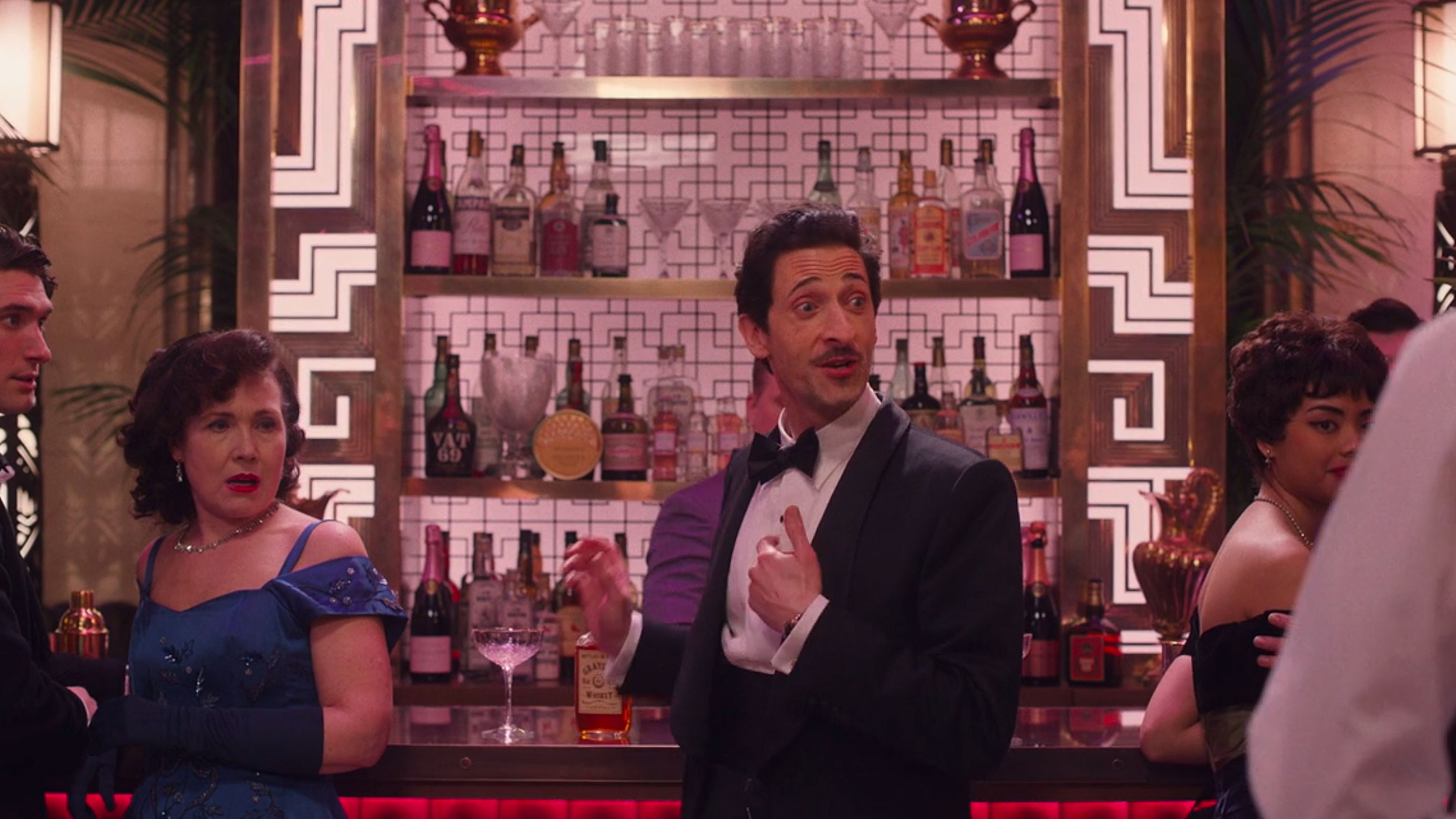 Leo and Dickie fight